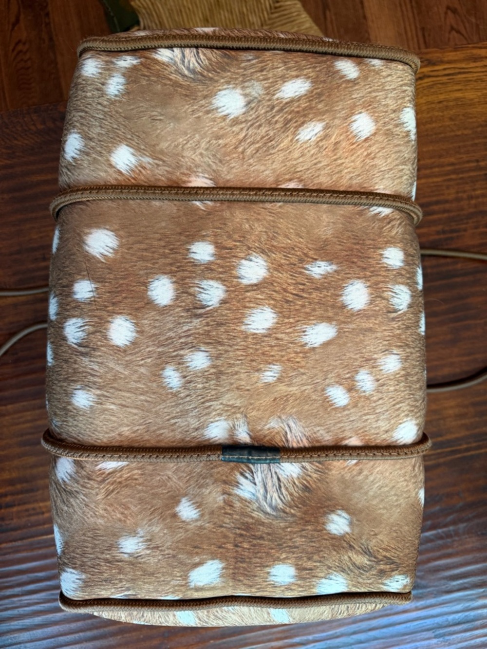 HAUTE SHORE Greyson Range Neoprene Tote in Chestnut Axis Print - Picture 6 of 7